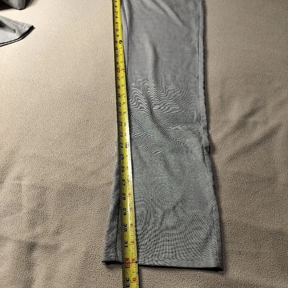 Travis Mathew Men's Golf  Straight Leg Gray Pants Sz 30, (Measures 32×32). - Picture 4 of 11